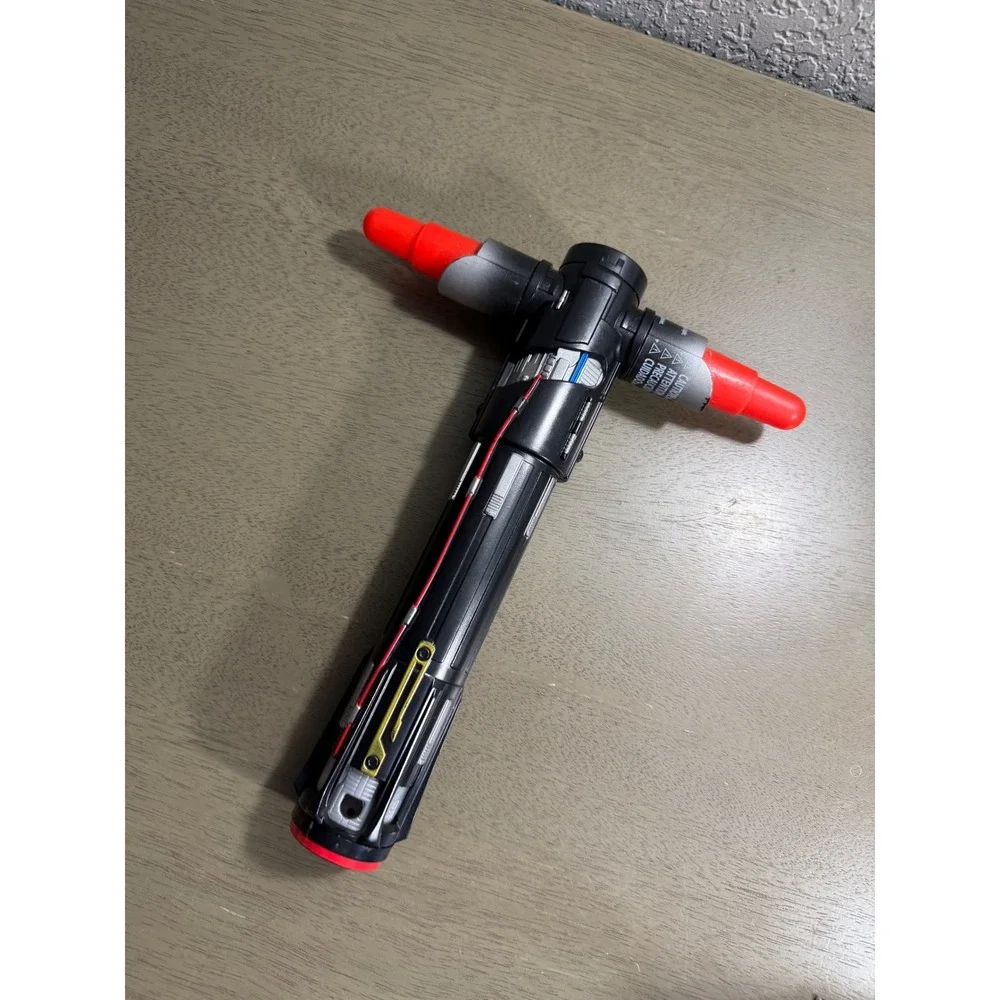 Hasbro Star Wars Kylo Ren Red Crossguard Lightsaber Extendable Toy 2015 B3691